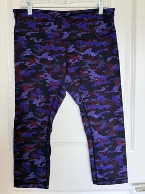 Lululemon Women’s Align High Rise Pant, Cropped Black, purple & burgundy camo